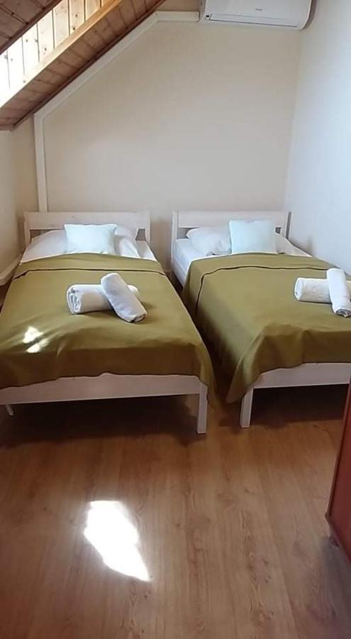 Bed and Breakfast Retro Panzio Pécs Zewnętrze zdjęcie