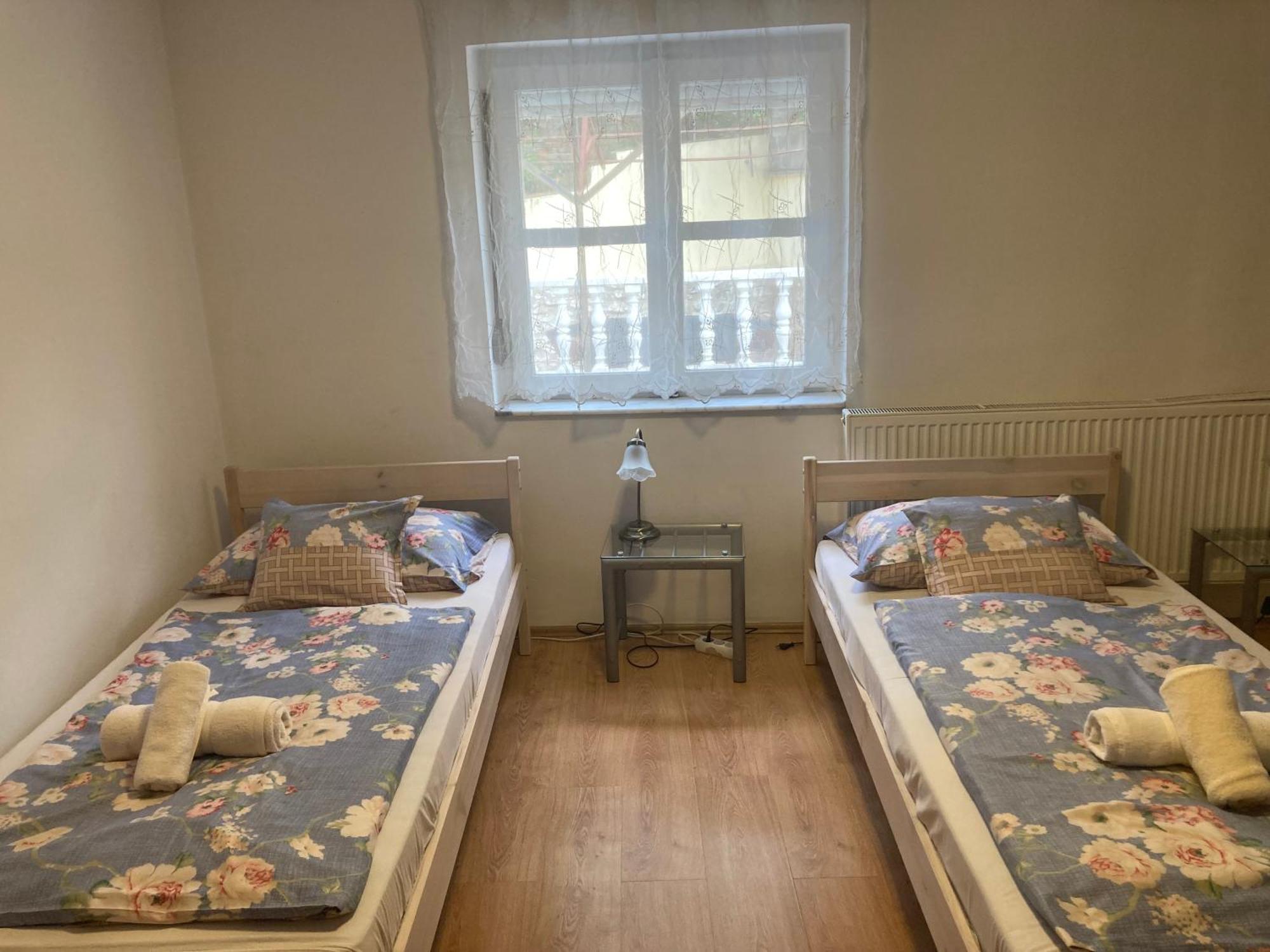 Bed and Breakfast Retro Panzio Pécs Zewnętrze zdjęcie