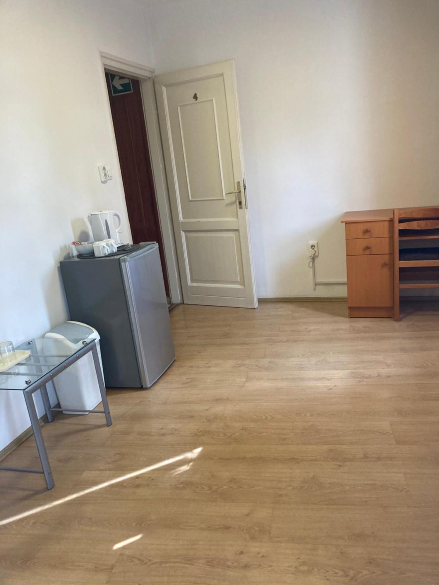 Bed and Breakfast Retro Panzio Pécs Zewnętrze zdjęcie