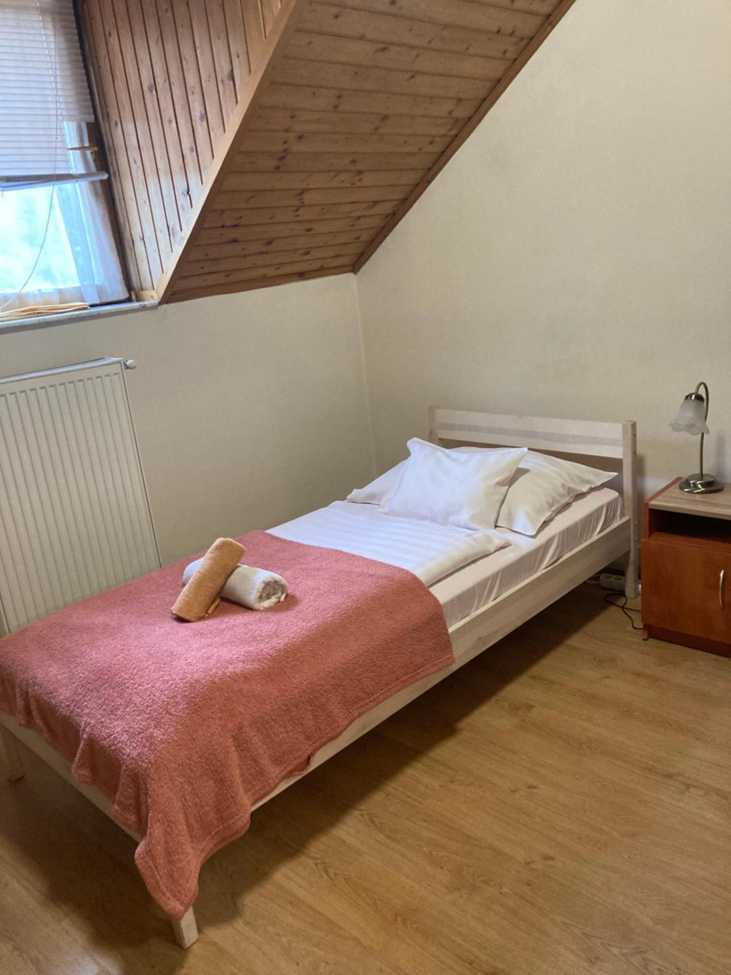 Bed and Breakfast Retro Panzio Pécs Zewnętrze zdjęcie