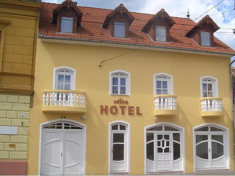 Bed and Breakfast Retro Panzio Pécs Zewnętrze zdjęcie